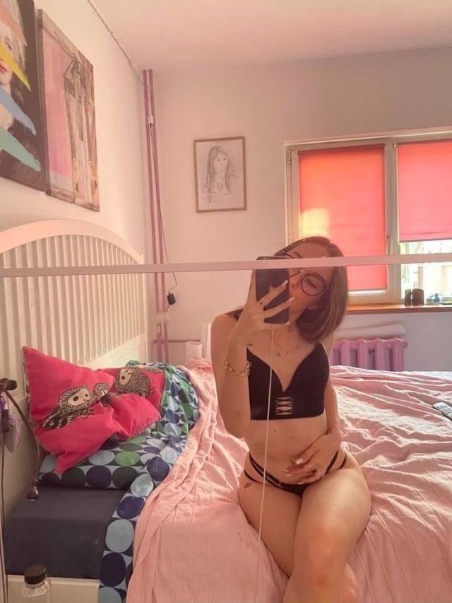 I’m the new sexy girl in the town 💕💕💕💕incall or outcall 👅👅👅I’m ready to hookup❤️❤️❤️Text me - Image 2